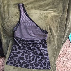 Lululemon tank top. One arm